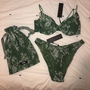 Triangl SARIA Sacramento Bikini Set